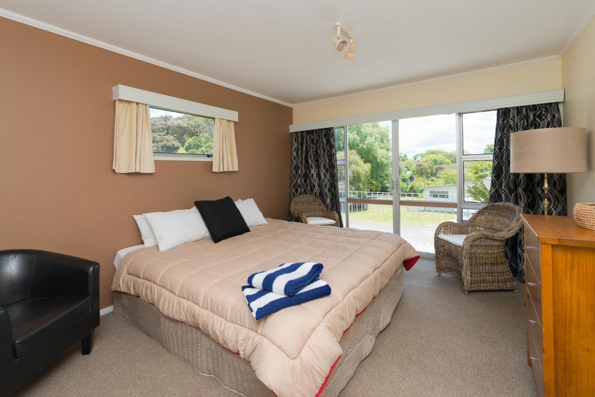 Waitangi Beach House Paihia Rum bild